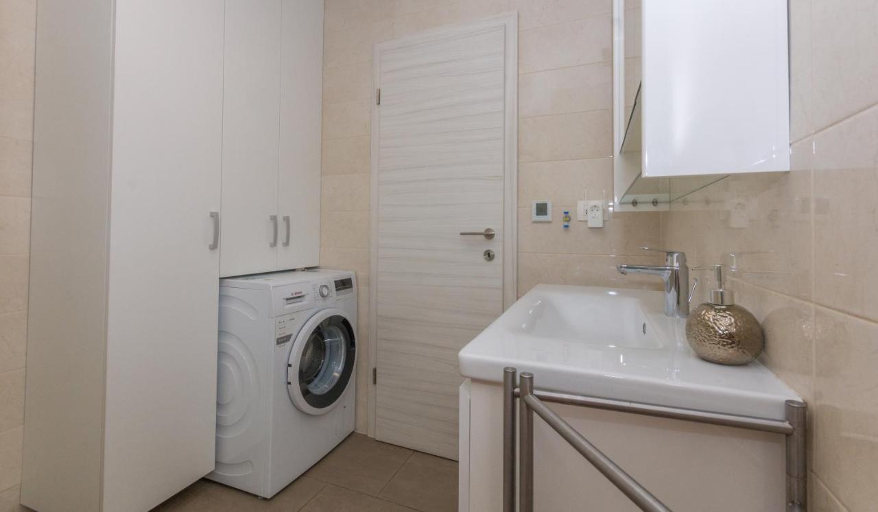 Adria Krk Apartment Krk Town Kültér fotó